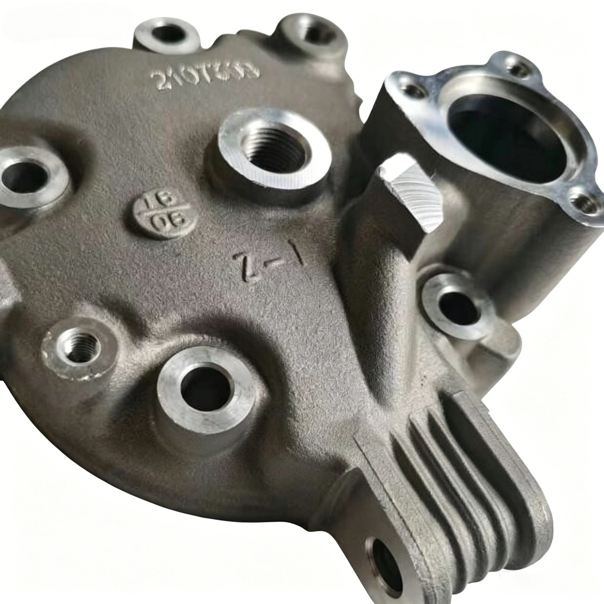 For Hengjian two-punch 250 Kvis, Xinguizun LONCIN MT250 cylinder head DT230 cylinder head, cylinder head cover