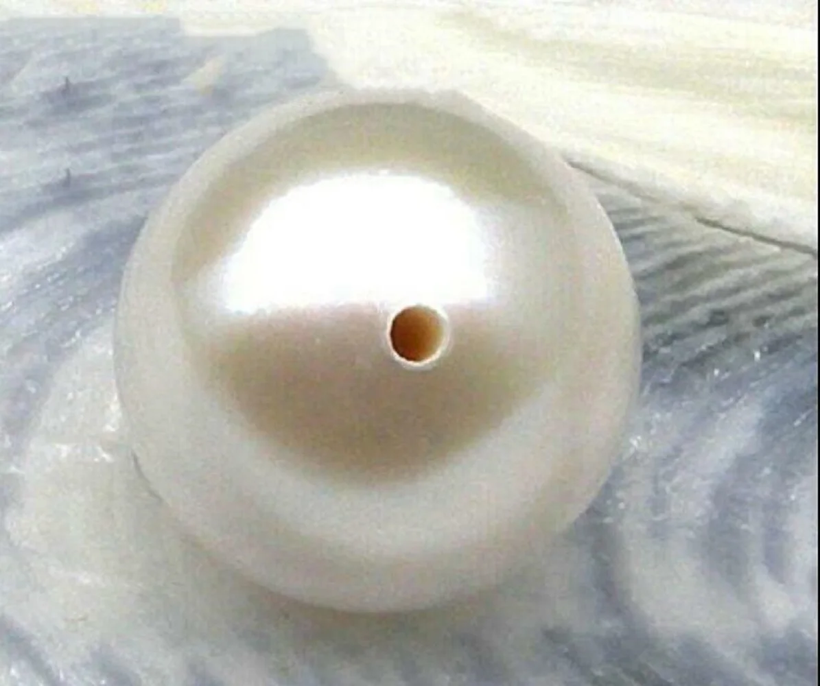 

AAA 10mm genuine bulk white natural South Sea perfect round pearl half diamond