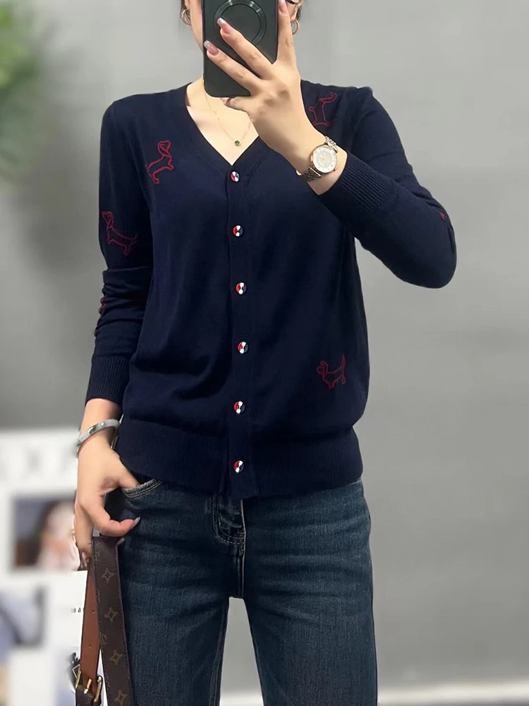 

Элегантный женский кардиган с принтом собаки в британском стиле, вязаный, легкий, с V-образным вырезом, на одной пуговице, весна-осень, новый стиль