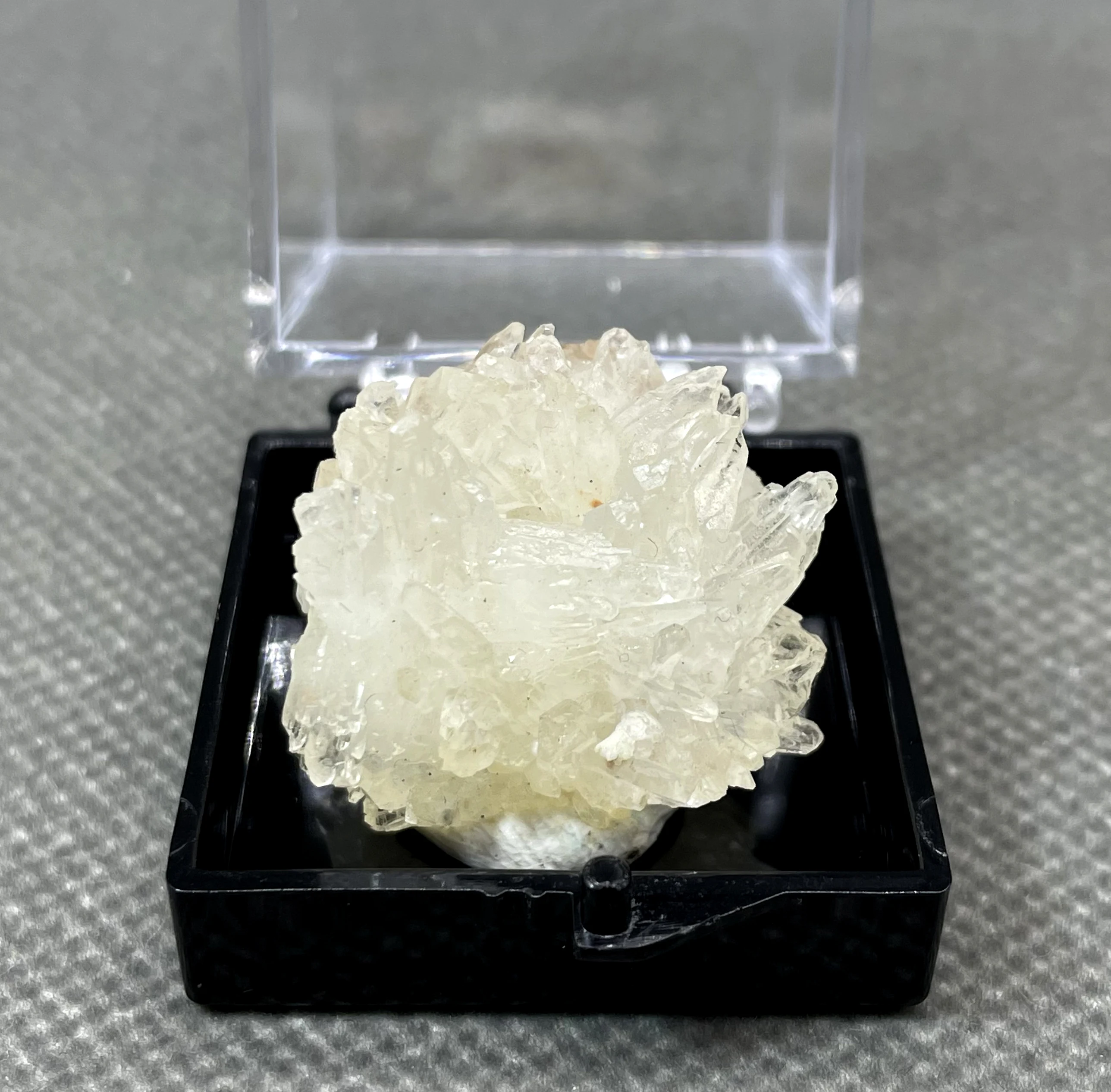 Natural Sugar heart Calcite mineral specimen + box size 3.4cm + healing quartz crystals and stones rock gemstone view 4