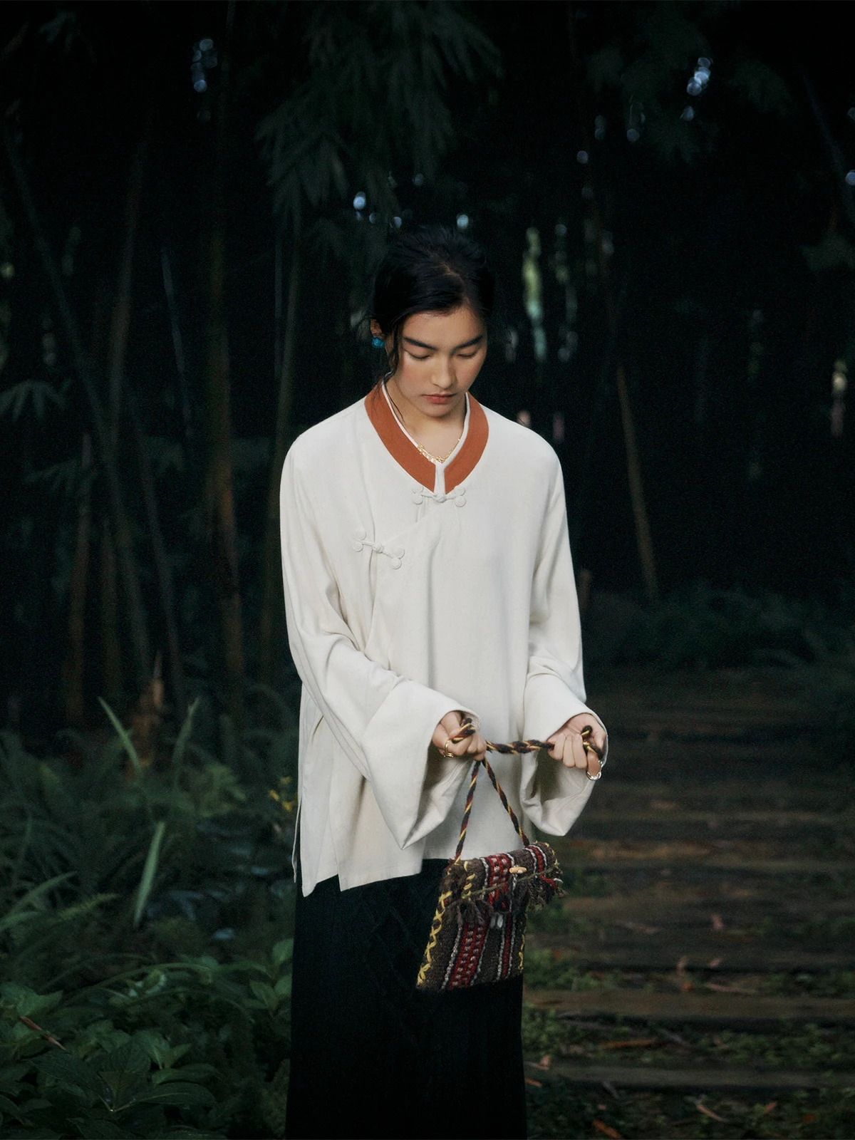 

Lankca оригинальный конопляный цвет, хлопок и лен, тибетский Sle, повседневный свободный китайский костюм Тан, топ для женщин, художественный