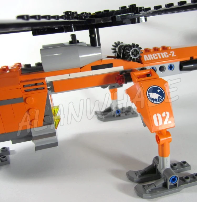 273pcs City Arctic Helicrane Copter Husky Sled Ice Block Container 10439 Building Block Toys Compatible With Model