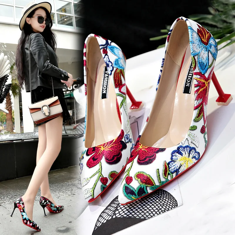 

2024 Comfort Spring's New Pointy Shallow Shoes Sweet and Beautiful Flowers Hit Color Stiletto Heels Fashion High Heel Shoes