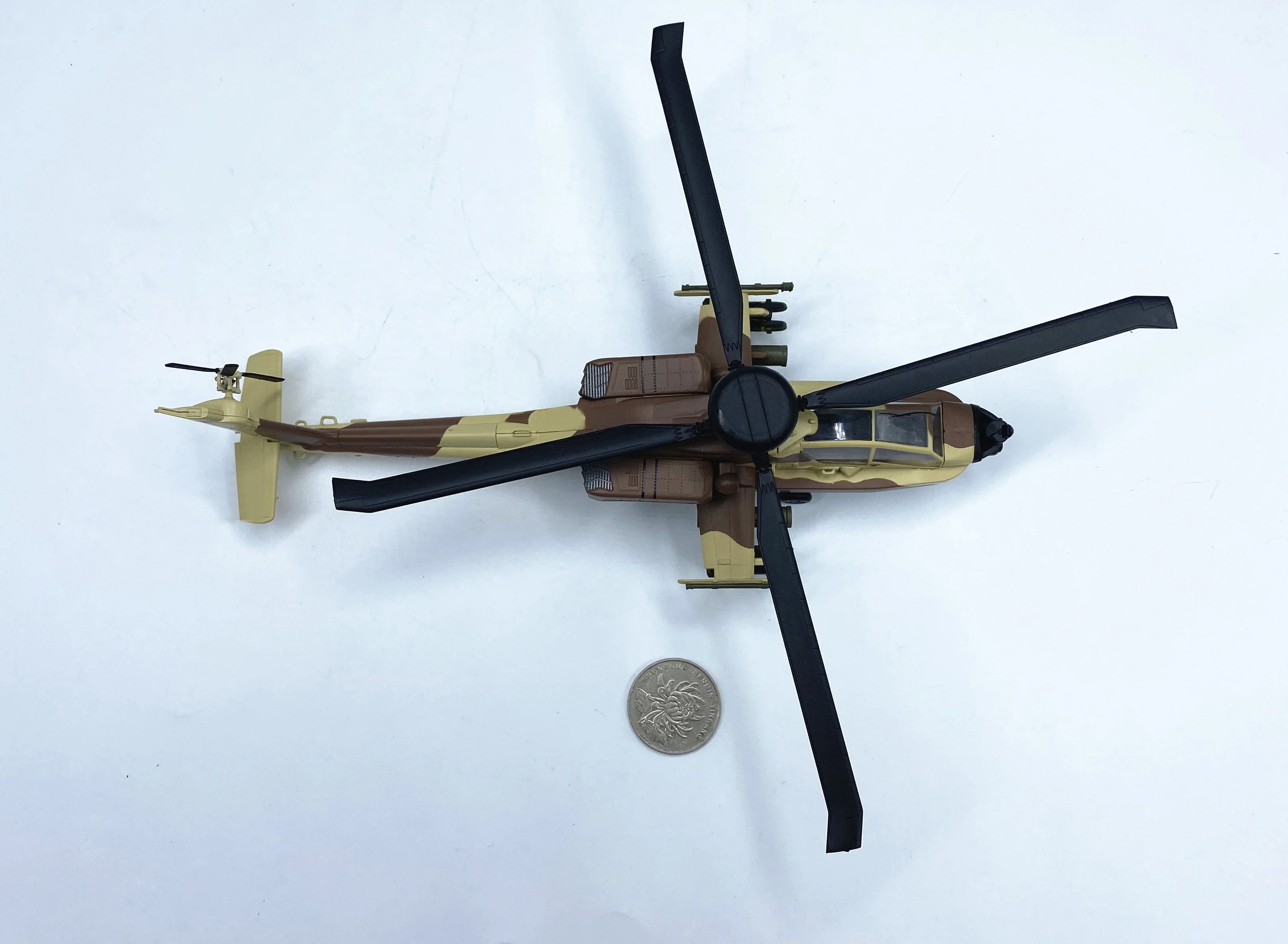 1: 72 Israeli air force AH-64D helicopter model 37032  Finished product decoration model