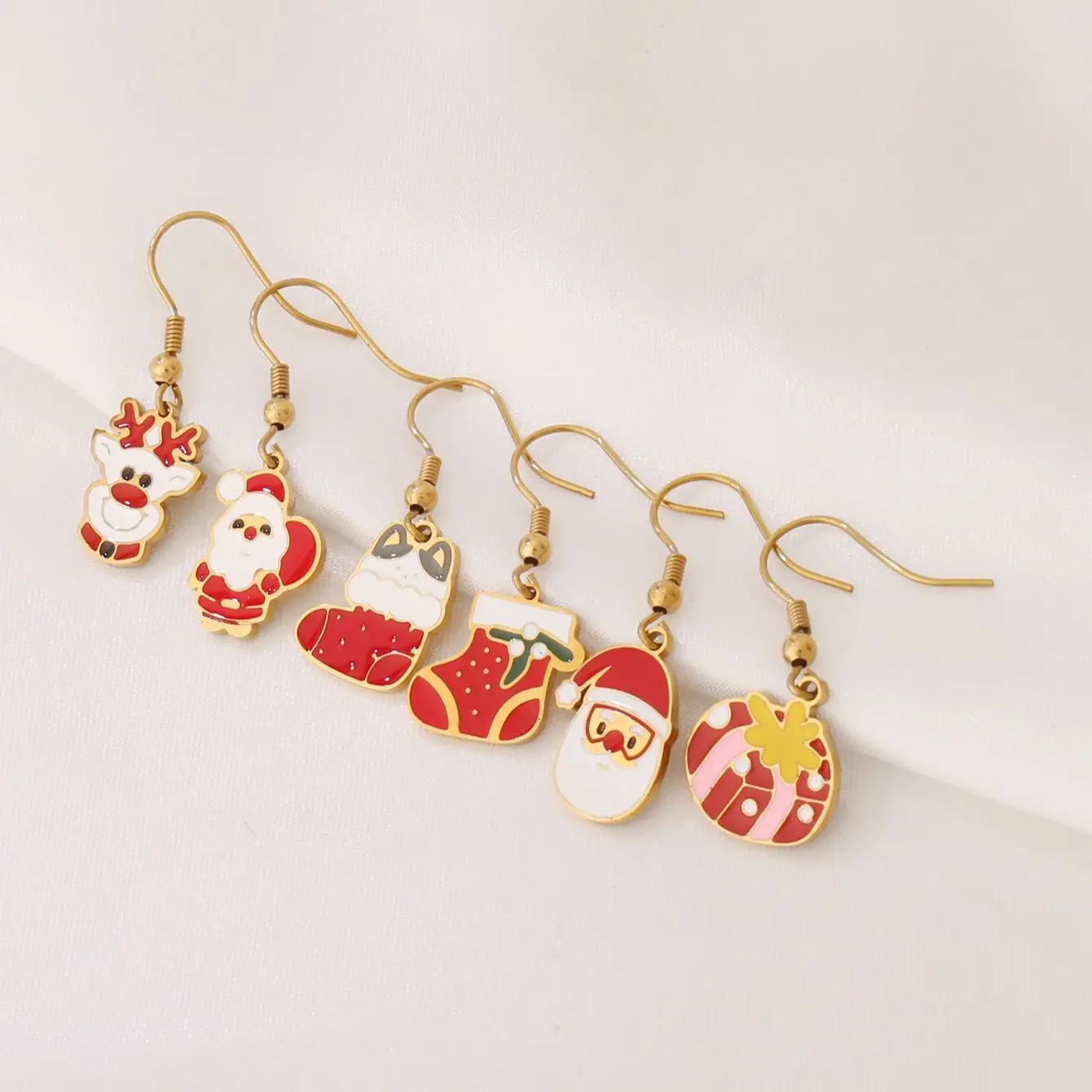 1 Pair Enamel Christmas Charm Earrings For Women Stainless Steel Hat Socks Elk Santa Claus Pendant Earrings Mashup Fashion Party
