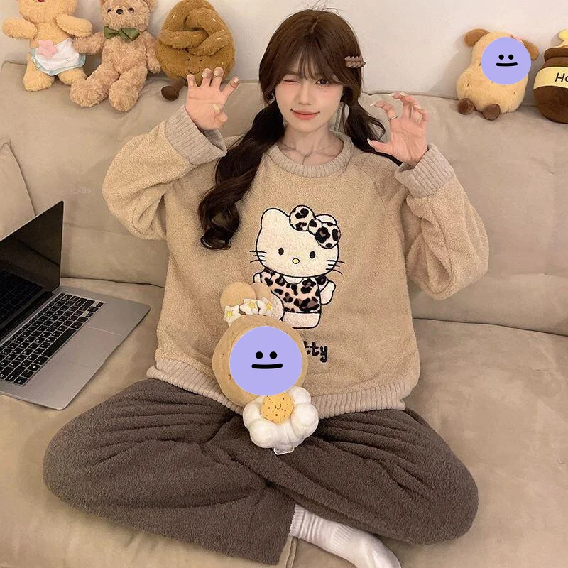 

Sanrio Hello Kitty пижамный комплект с леопардовым принтом, флисовая подкладка с длинными рукавами, утолщенная новая зимняя женская теплая домашняя одежда для дома
