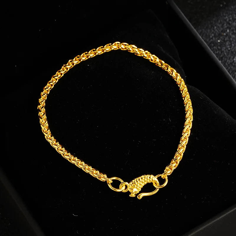 Women Koi Buckle Plain Bracelet 24K Gold AU999 - Polished gold, rounded edges, skin-friendly touch