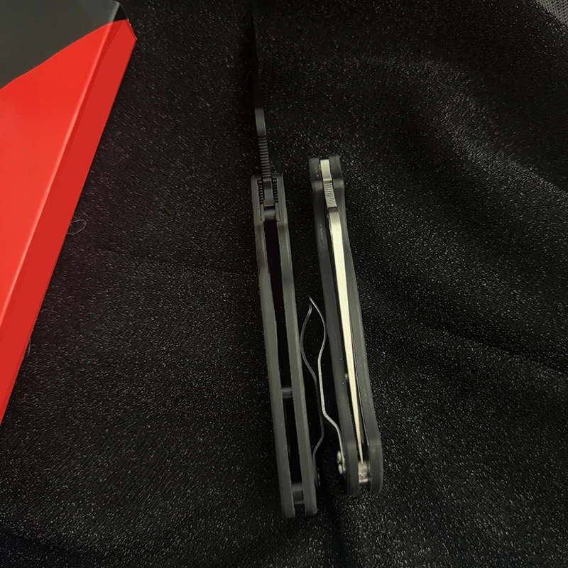 C81 Carbon fibre Handle Pocket Folding Knife CPM S30V Steel  Hiking Outdoor Camping Portable EDC Tool Men's Gift Folding Tool view 2