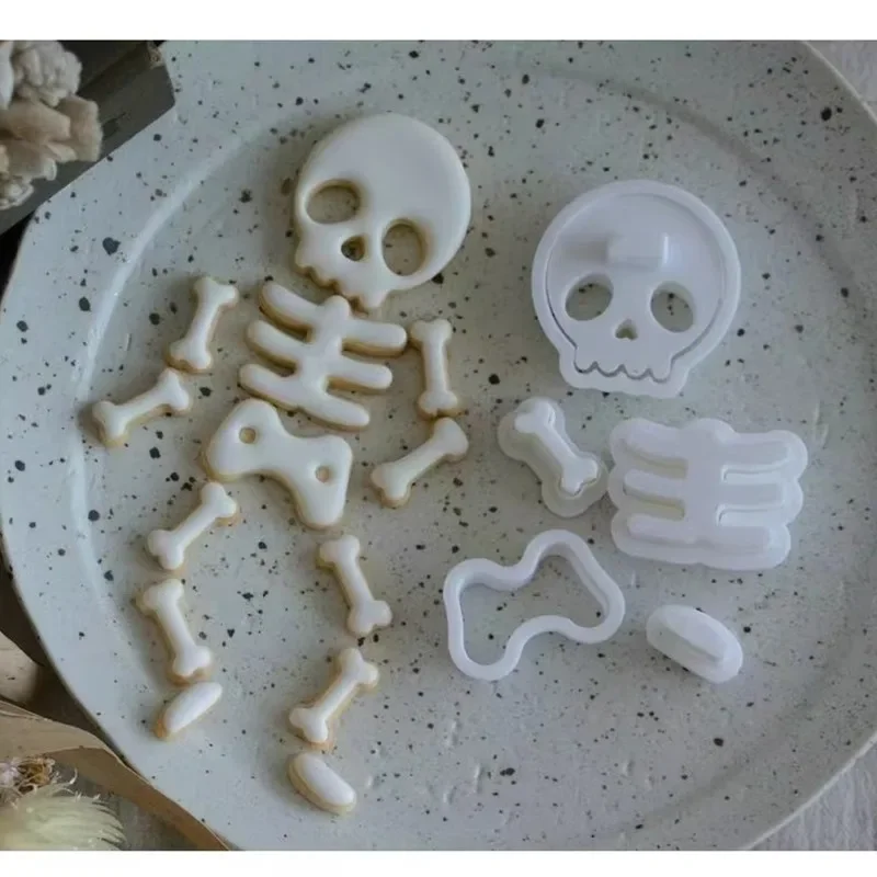 Halloween Skull Cookie Cutters Plastic 3D Cartoon Piecing Together Skeleton Pressable Biscuit Stamp Chocolate Mold Cake Tools