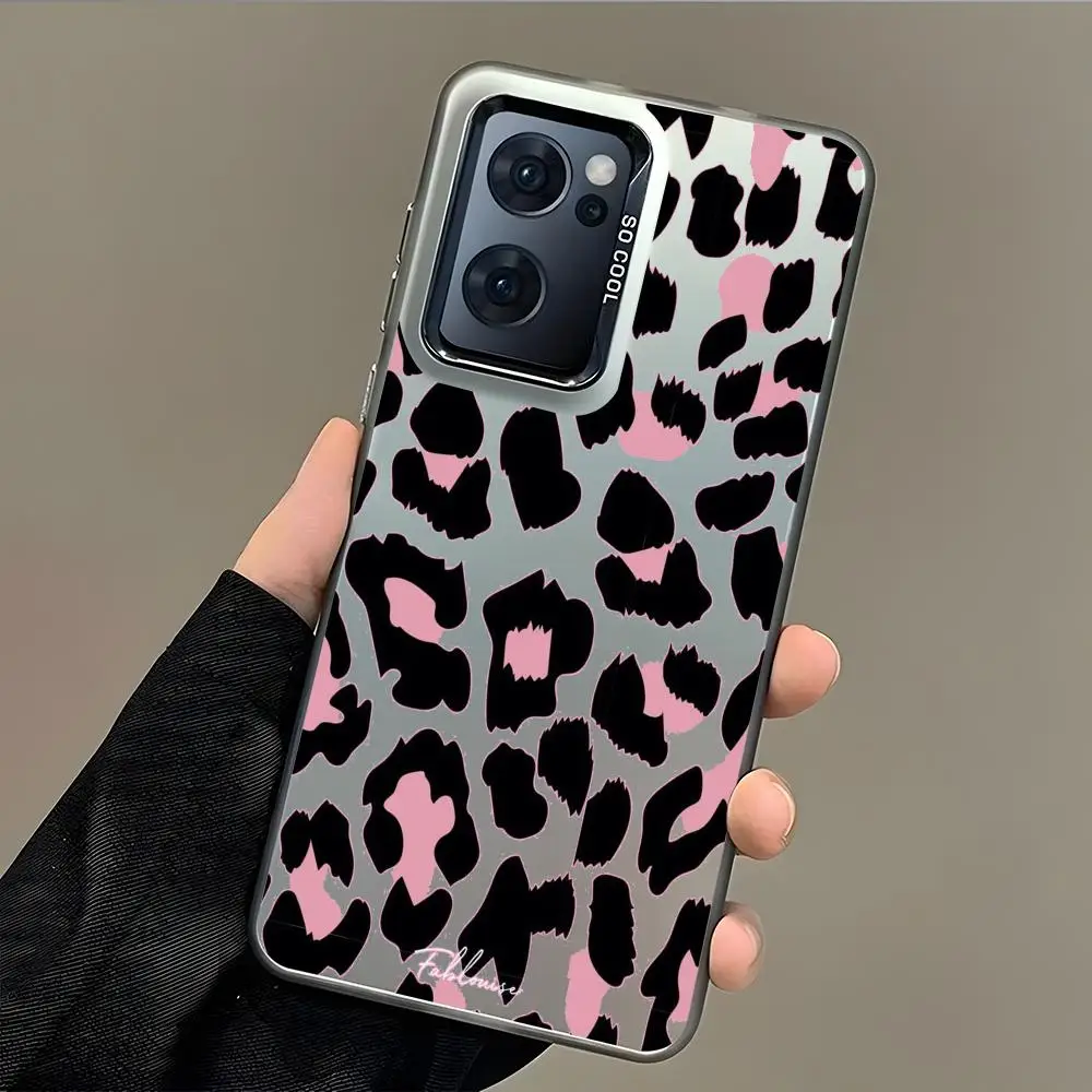 حافظة لهاتف سامسونج جالاكسي S25 S24 S23 S22 S21 Ultra Plus حافظة ليزر غير لامعة باللون الأسود والأرجواني