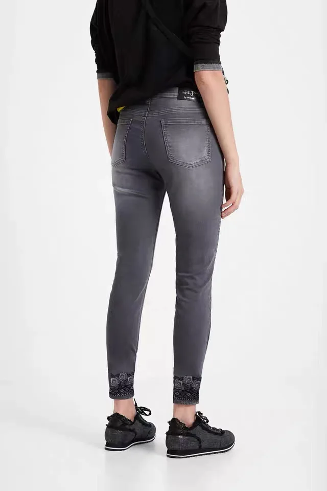 أوروبية، أمريكية، إسبانية، مفردة أصلية، مغسولة بالرمل، أرجل السراويل البالية، جينز نسائي مطرز، علامة تجارية فاخرة خفيفة