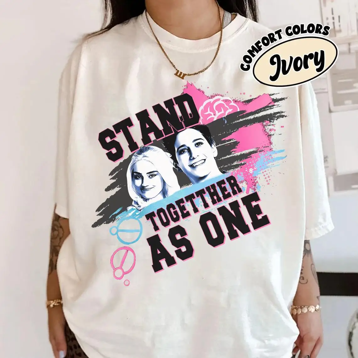 تي شيرت ديزني زومبيز 4 يقف معًا كتي شيرت واحد زيد وأديسون، قميص ديزني زومبيز 4 فجر مصاصي الدماء تي شيرت ديزني