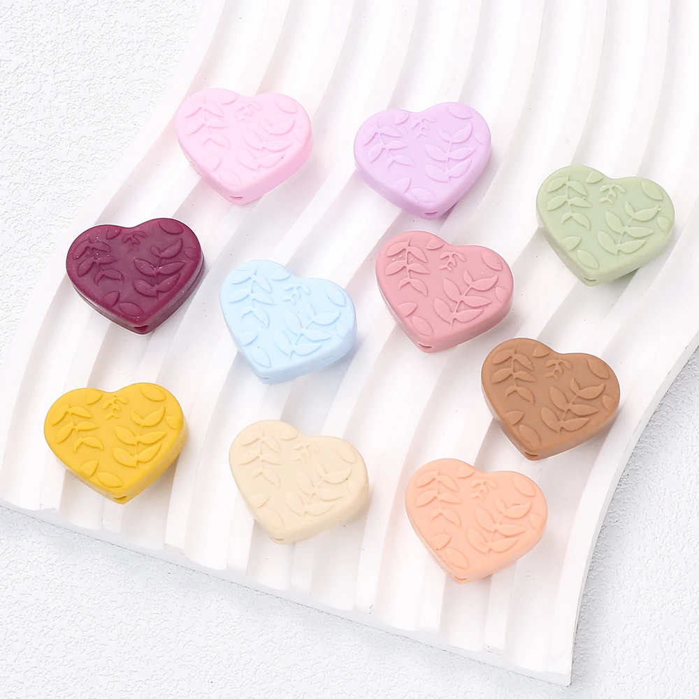 10Pcs New Multicolor Silicone Beads Carve Print Heart Style Beads For Jewelry DIY handmade Baby Teethers Bracelet Accessories