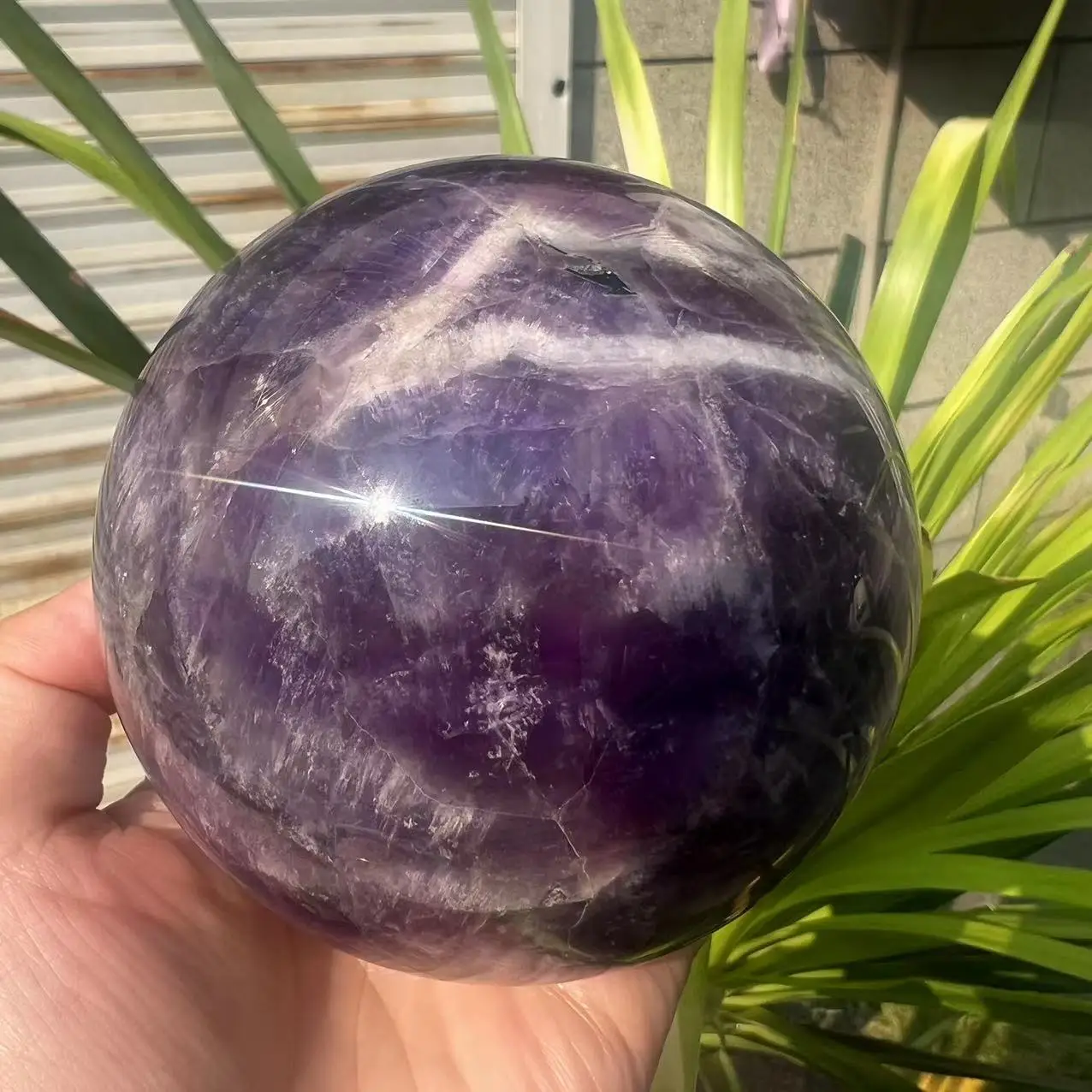 

8.9cm 988g Natural Dream Amethyst Ball Polished Massage Sphere Ball Reiki Healing Room Decor Crystal Crafts Stone