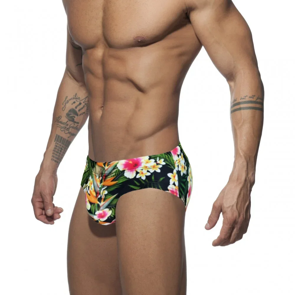 Mens Swim Briefs Swimwear Men Sexy Summer Leaf Swimsuit Low Waist Swimming Trunks Flower Print Surfing Beach Shorts Beachwear