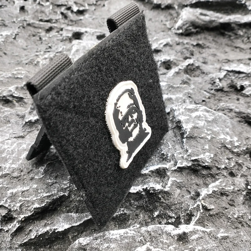 Ein verrücktes Wissenschaftler-PVC-Patch-Abzeichen mit im Dunkeln leuchtendem Effekt, Klettverschluss auf der Rückseite, geeignet zum Dekorieren von Taschen, Rucksäcken, Westen und Kleidung