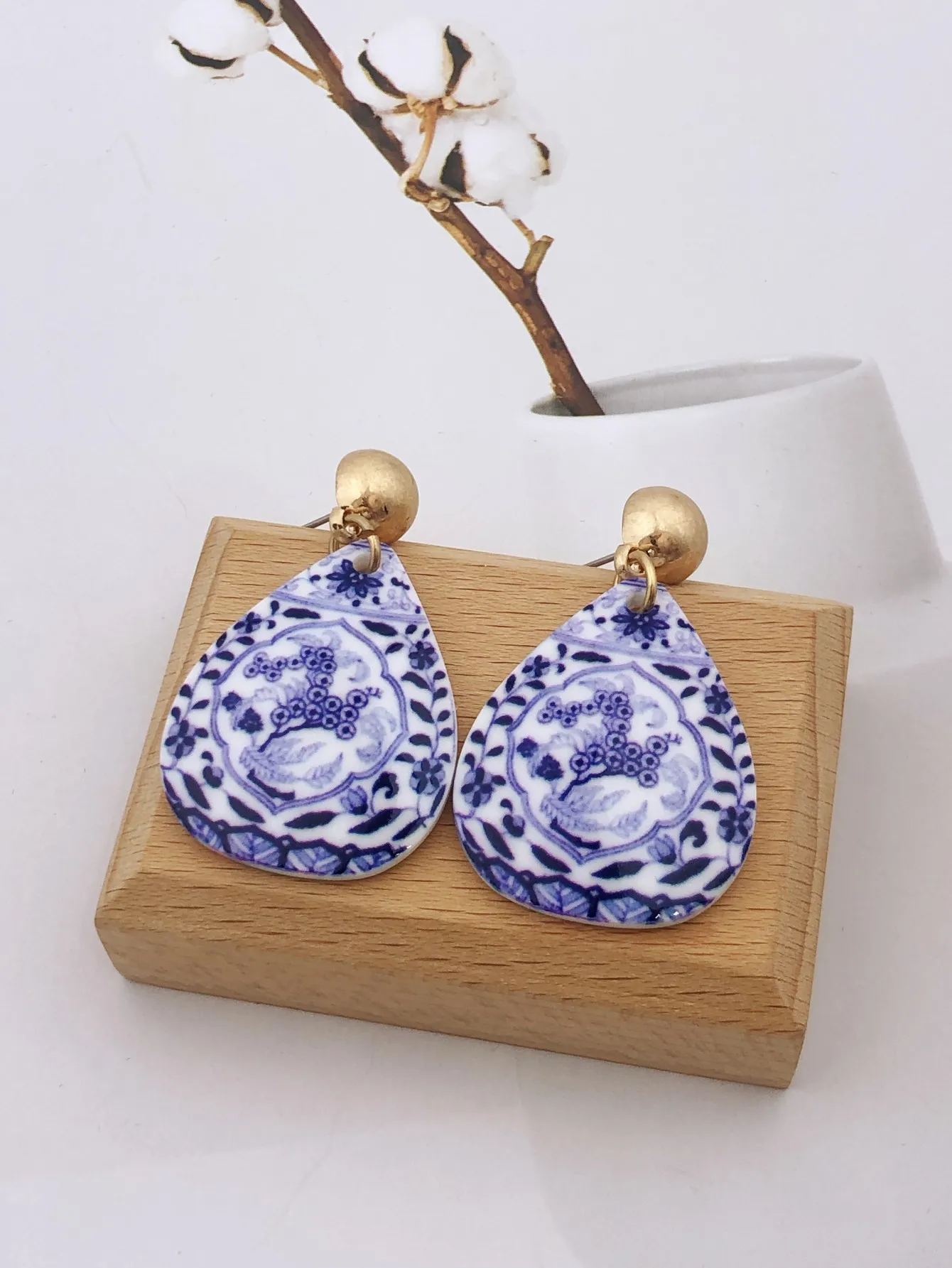 Fashionable Ethnic Ceramic Acrylic Earrings for Women\'s Everyday Style earings for women