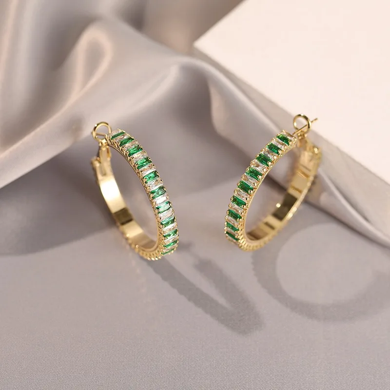 

Simple Design Light Luxury Copper Slightly Inlaid Colored Zircon High-end Earrings Women's Exaggerated Temperament Earrings