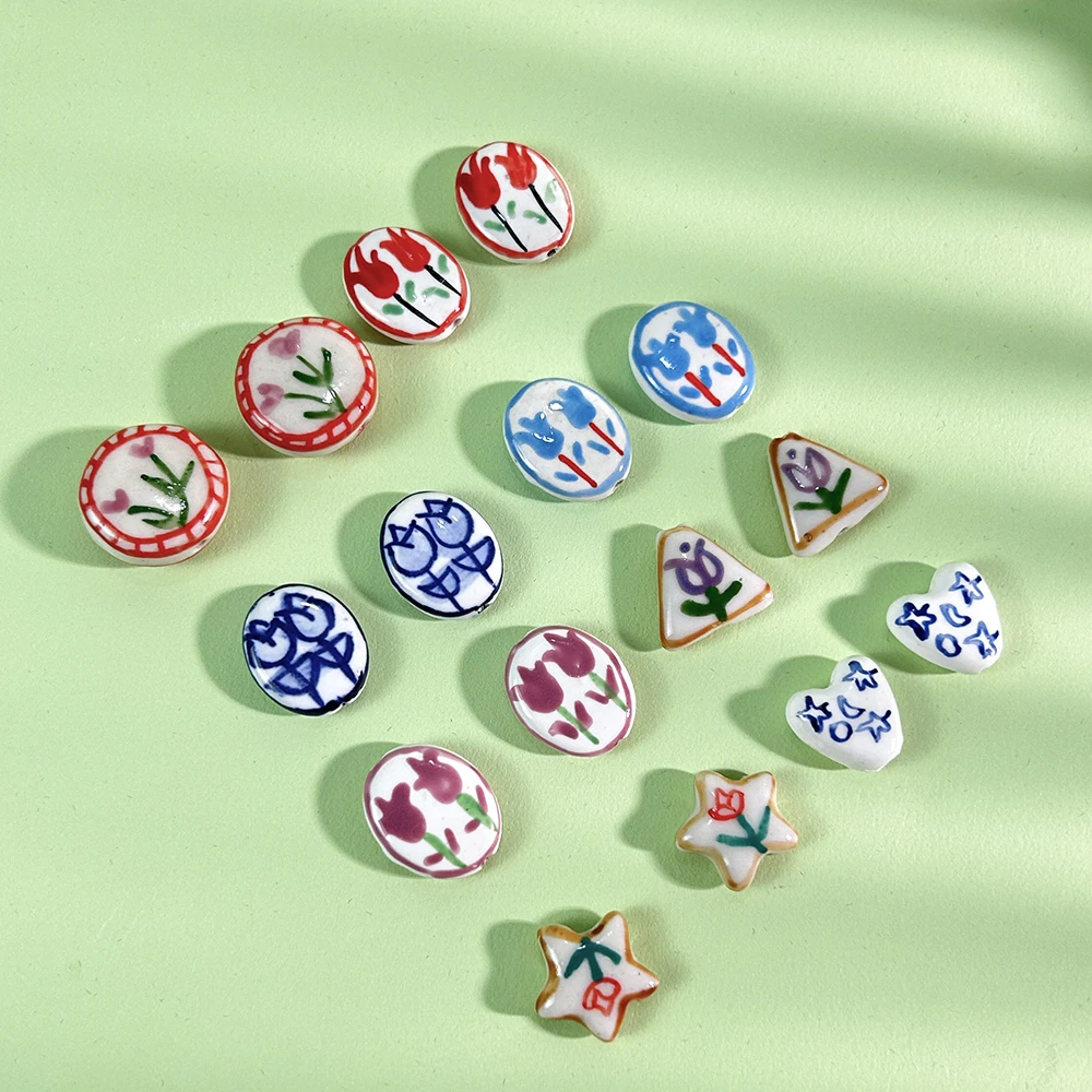 قطعتان من أزهار البورسلين المرسومة يدويًا - خرز التوليب والبرقوق باللون الوردي والأزرق لإكسسوارات المجوهرات