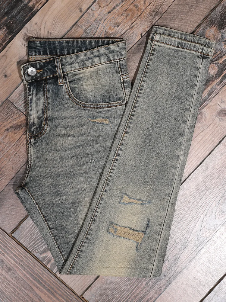 

2025New Retro Nine-point Jeans Men with Ripped Patches, Distressed, Trendy Street Style, Stretch Skinny Pants
