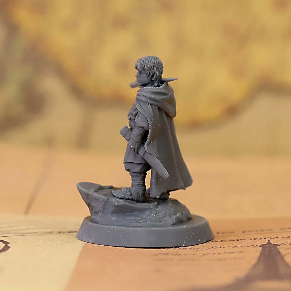 Male Fighter Resin Unpainted Miniature Figure for Tabletop RPG Dungeons Role Playing Wargame