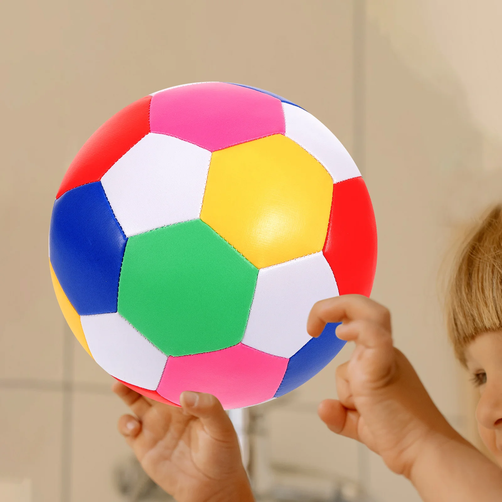 كرة قدم نطاطة ناعمة للأطفال، قوة ارتداد قوية تساعد على ممارسة الدماغ من خلال تطوير وتنسيق اللعب