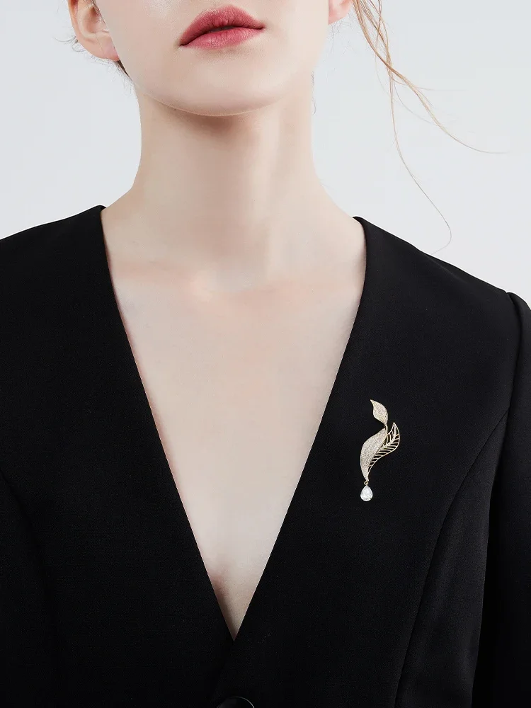 

Брошь в форме листа, женская, элитная, изысканная, модная, аксессуар для костюма.