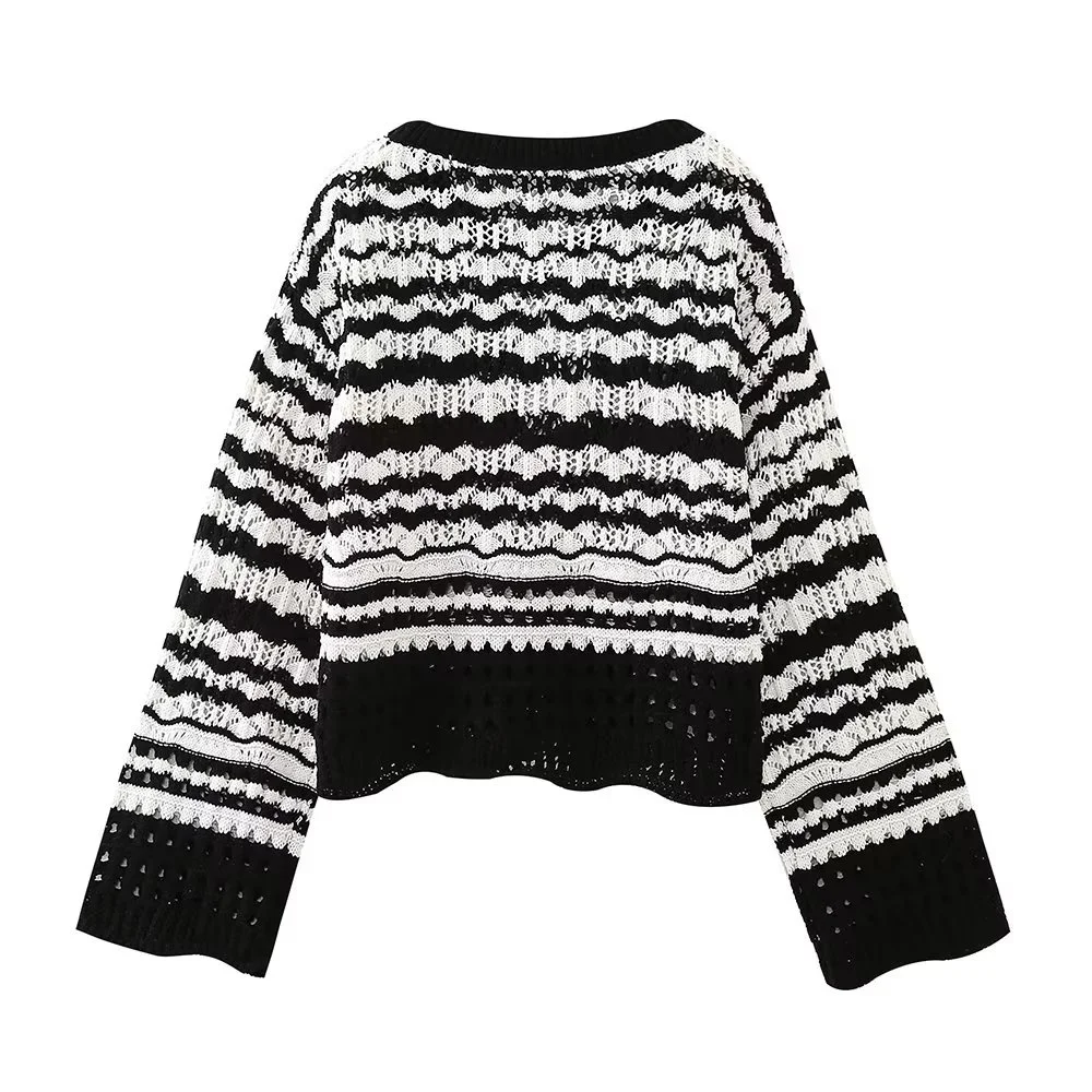 2023 High quality fashionable autumn and winter new women\'s Chenille contrasting color loose and versatile striped hollowed out