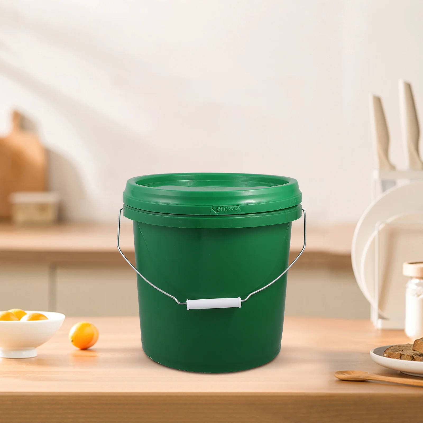 

Food Grade Plastic Bucket Large Thickened Storage Pail Sealed Lid Handle for Household Cleaning Farm Bath Outdoor Use