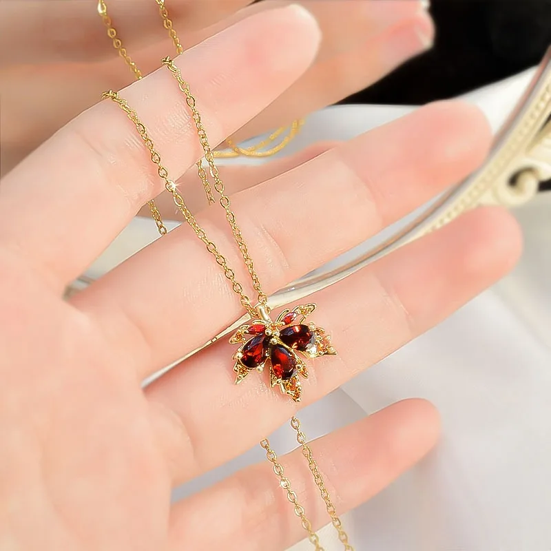 Genshin Impact Kaedehara Kazuha Necklace Woman Cosplay Adjustable Maple Leaf Pendant Cosplay Jewelry Jewelry Gifts