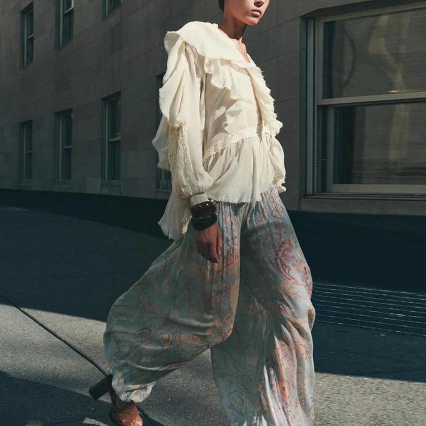 

Новинка осени 2022, женские кружевные декоративные многослойные персональные универсальные Z для поездок на работу, свободные длинные свеки...