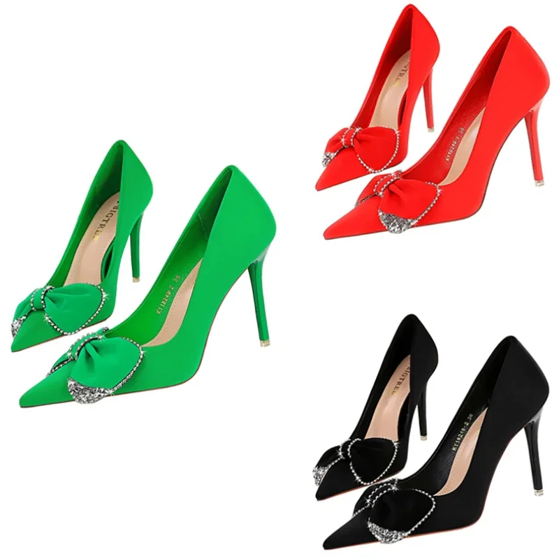 Women Sweet 7.5cm 10.5cm High Heels Rhinestone Bow Pumps Lady Kawaii Party Silk Satin Low Heels Black Green Red Valentine Shoes