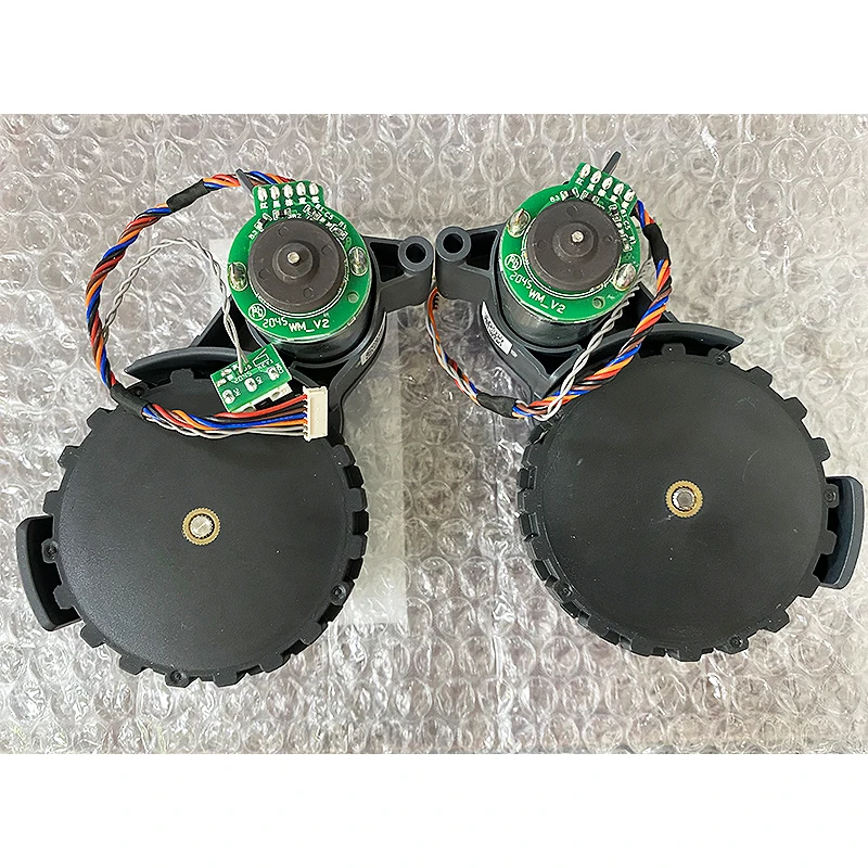 Original roborock sweeping robot S7 / S70 / S75 S5MAX S6MAXV accessories left and right wheel walking wheel module driving wheel