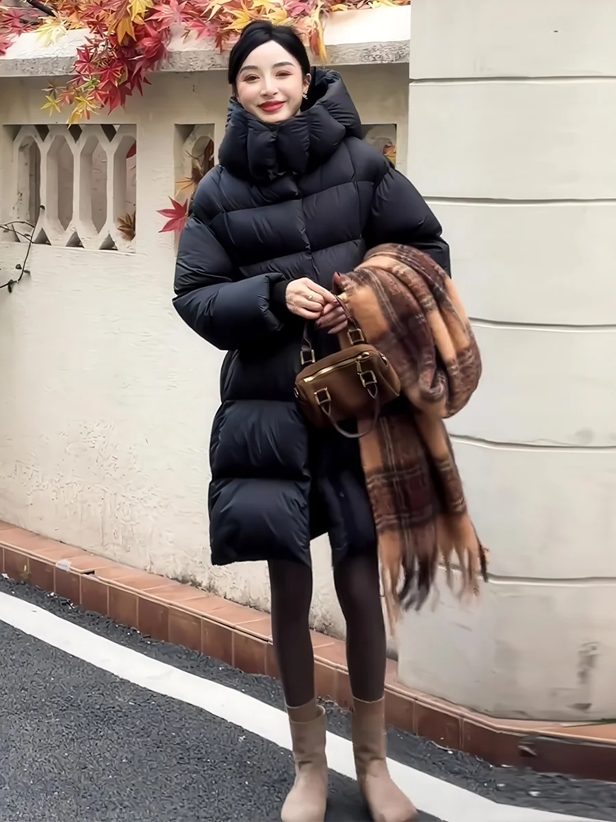 

Новая женская зимняя куртка свободного кроя с капюшоном, наполнителем из 90% белого пуха, средней длины, теплая, повседневная, на молнии