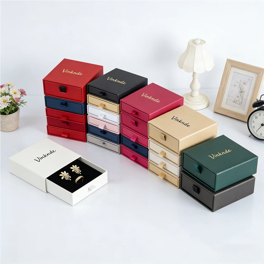 

50 шт./лот, картонные шкатулки для драгоценностей с логотипом, 12x8x3 см, серьги, кольца, браслет, упаковочный чехол, выдвижной ящик, подарочные дисплеи