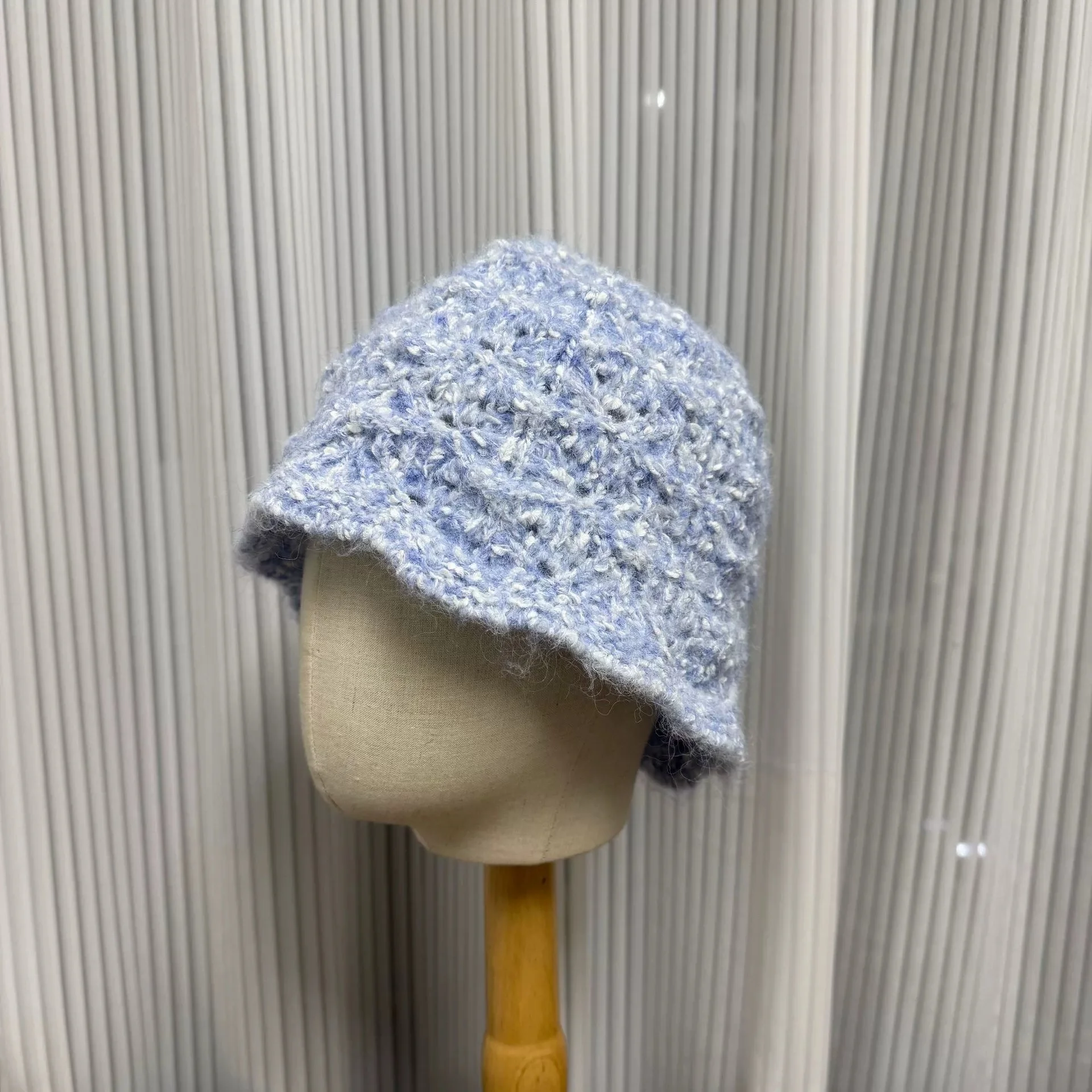Men's and Women's Trendy Handmade Knit Beanies, Fashionable Wool Hats, Fall/Winter Puffy Hats, Versatile Casual Hats