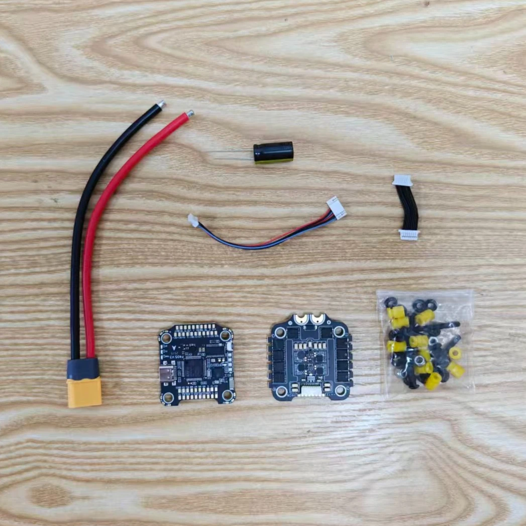 SpeedyBee Same F405 V3 30x30 FC i 50A 4 w 1 ESC Stack BLS 32-bitowy, wysokowydajny moduł sterujący do dronów wyścigowych FPV, freestyle i quadcopterów RC