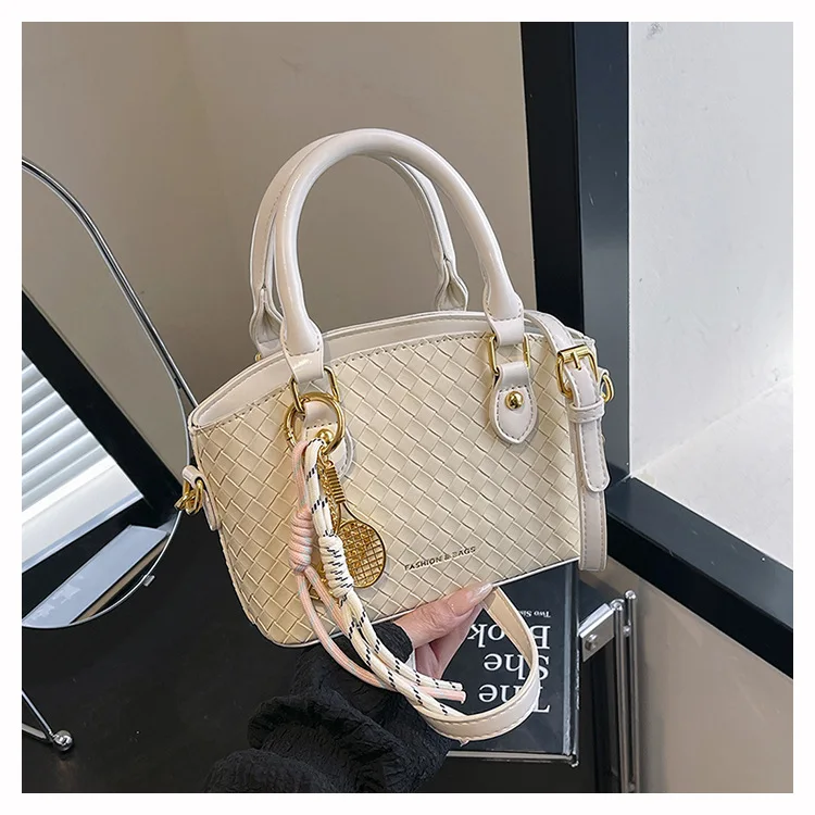 

2025 New High-end Portable and Messenger Bags, Tote Bags, Fashionable Bowling-shaped Handbags for All Occasions