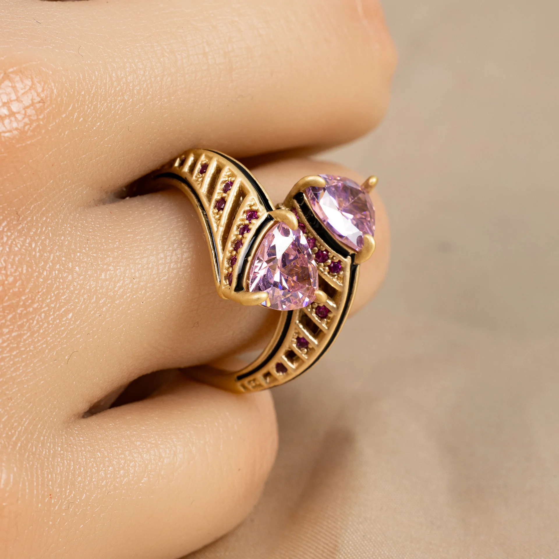 Vintage Double Triangle Gemstone Inlaid Open Index Finger Ring for Women, Luxury Fashion Unique Design Fine Jewelry Gift