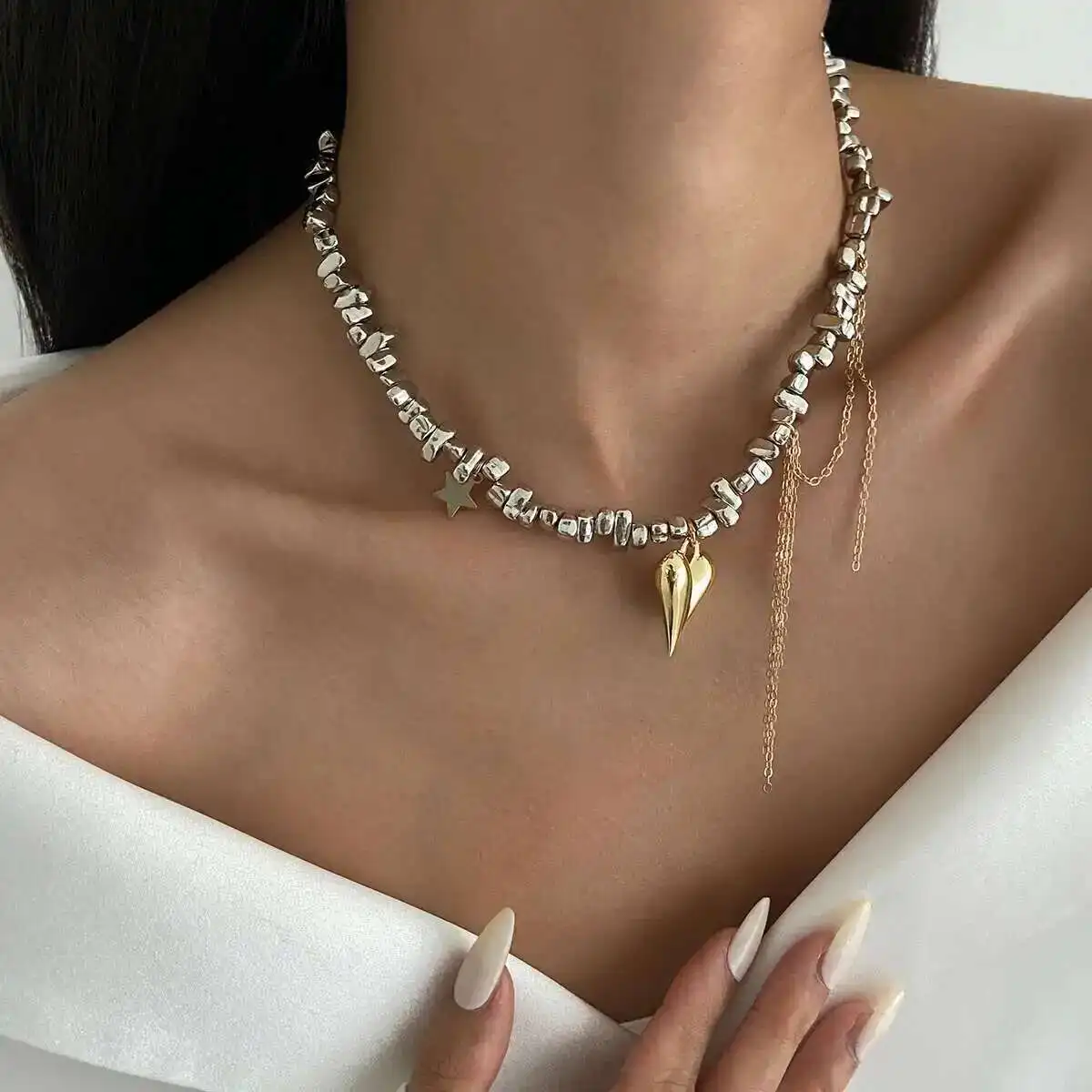 Ingemark 2025 العصرية الحب القلب قلادة قلادة للنساء خمر أنيقة غير النظامية CCB مطرز المختنق قلادة حلية مجوهرات