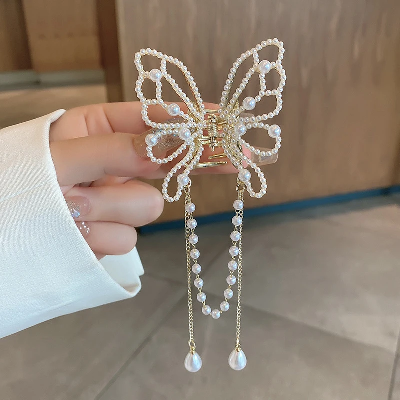 Vintage Butterfly Pearl Tassel Hair Claw Clip Women Korean Style Rhinestone Crab Shark Ponytail Hairpins Hair Accessories Female