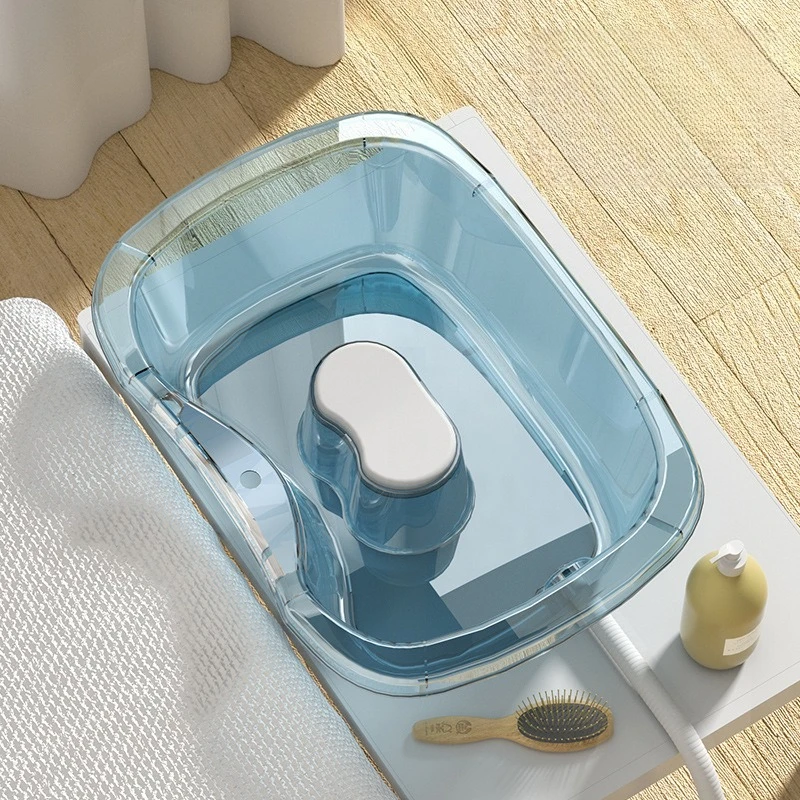 

Lying flat on the bed, the patient uses the shampoo basin for pregnant women and confinement