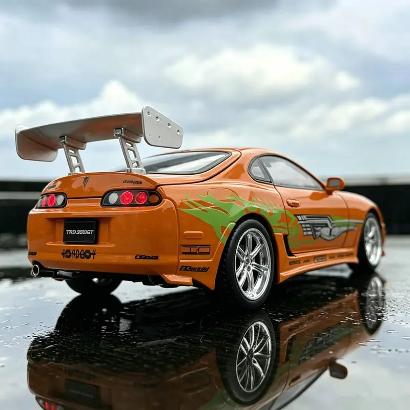 1:24 1995 Supra MK4 A80 Legierung Film-Sportwagen-Modell Druckguss Metall Klassische Rennstrecken-Fahrzeuge Automodell mit Sound und Licht Kindergeschenk