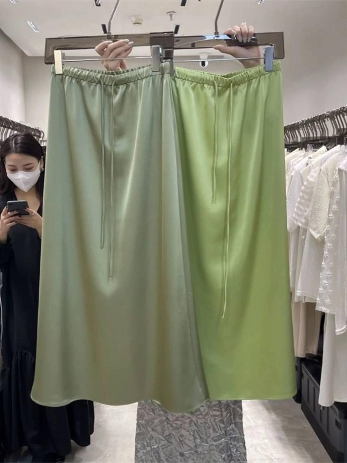 

Женская летняя юбка А-силуэта из ацетата, очень большого размера, гладкая, атласная, с драпировкой, свободного кроя, средней длины, с высокой талией