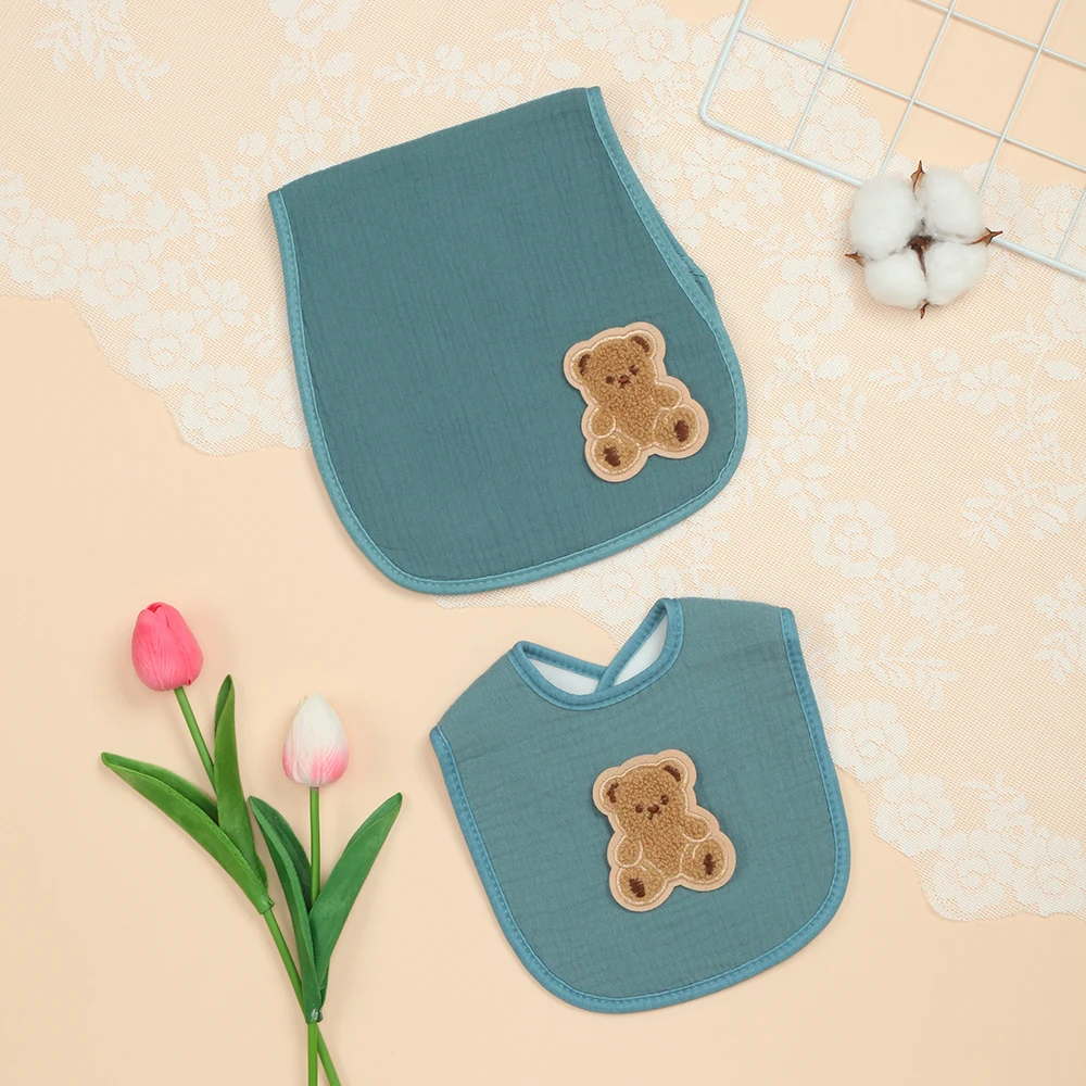 

Нежные для кожи хлопковые салфетки для отрыжки и нагрудники для малышей, набор включает 1 салфетку для отрыжки и 1 нагрудник для новорожденных, комфортные и мягкие.