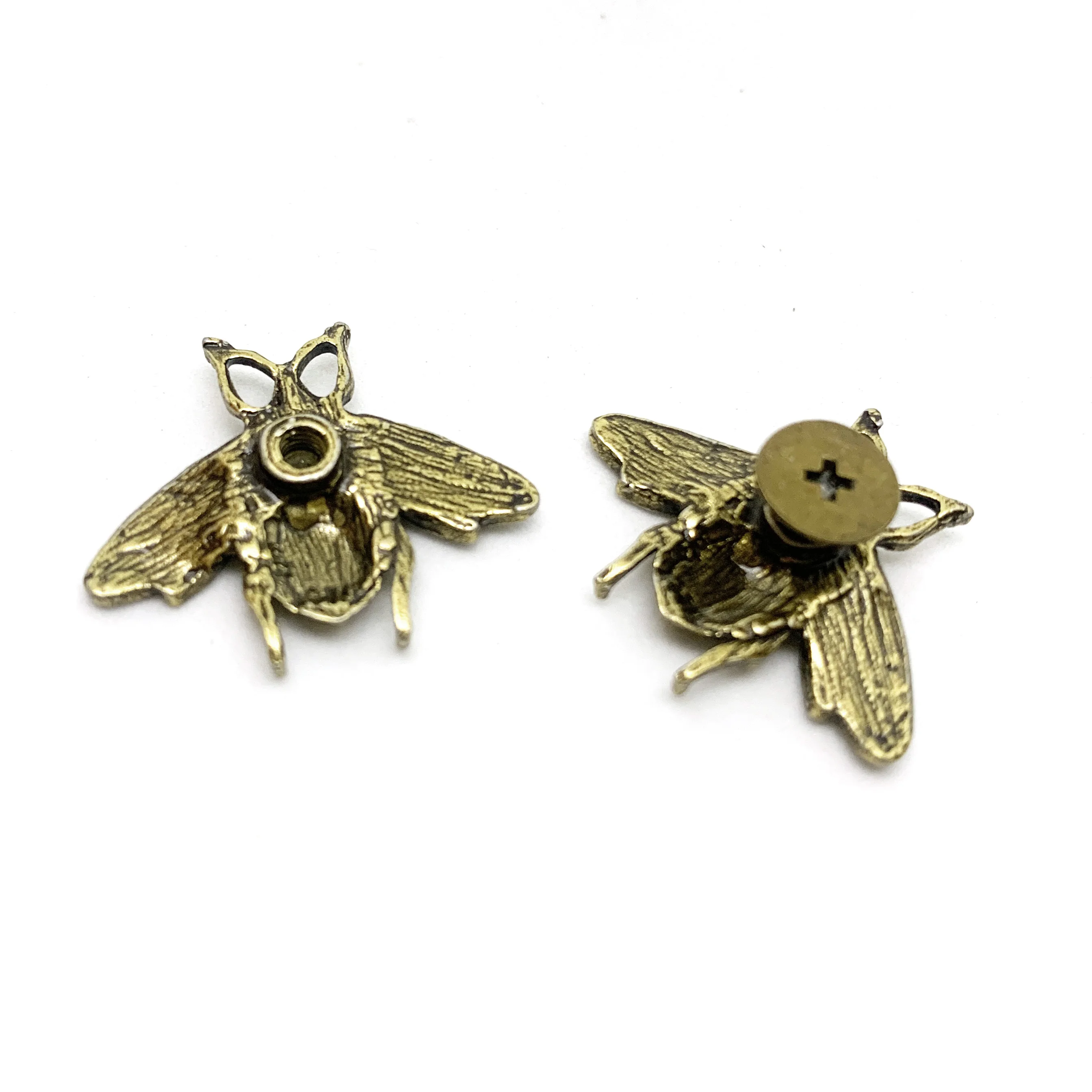4pcs Metal Bee buttons Stud Rivet Spike Antique Gold fashion Screw for Leather craft Bags Shoes DIY Sewing Accessories Decorated