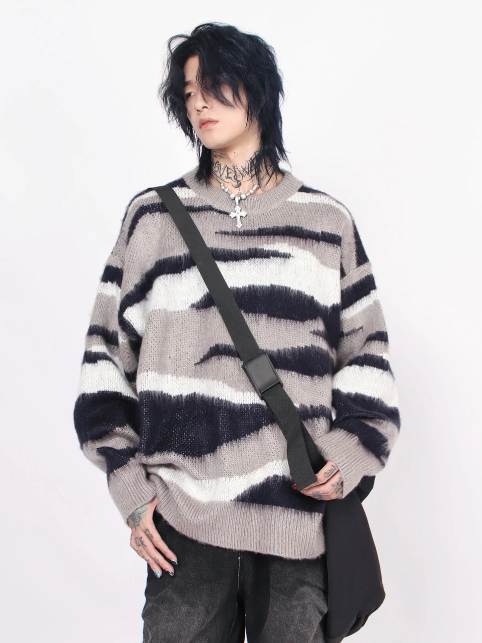 الخريف الشتاء الشارع نمط الرجال غير النظامية مخطط أسود رمادي سترة الأمريكية زوجين أحمر رمادي فضفاض لينة محبوك سترة #2