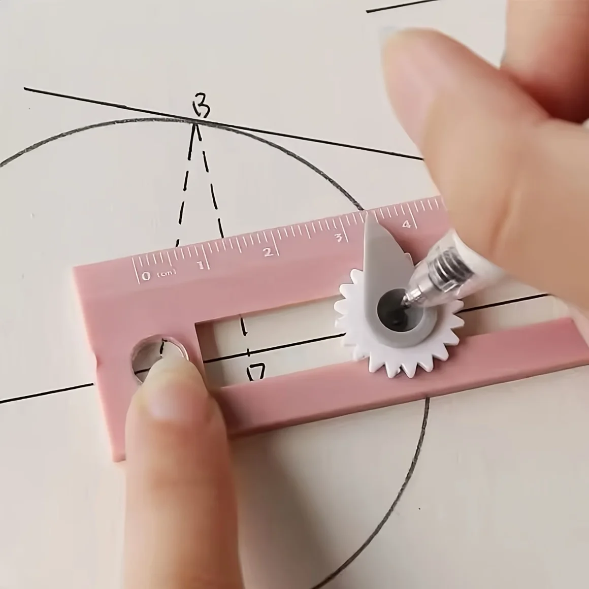 1 قطعة بوصلة ومسطرة 2 في 1 - أداة رسم هندسية متعددة الوظائف مع مسطرة مزدوجة النطاق وبوصلة قابلة للتعديل للمدرسة والمكتب