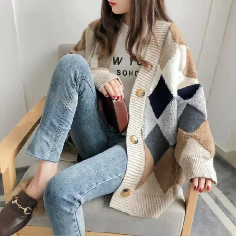 Women\'s Sweater Plaid Winter Button Knit Tops for Woman Beige Cardigan Warm Thermal Blouse Korean Style Sale Autumn 2024 Fashion