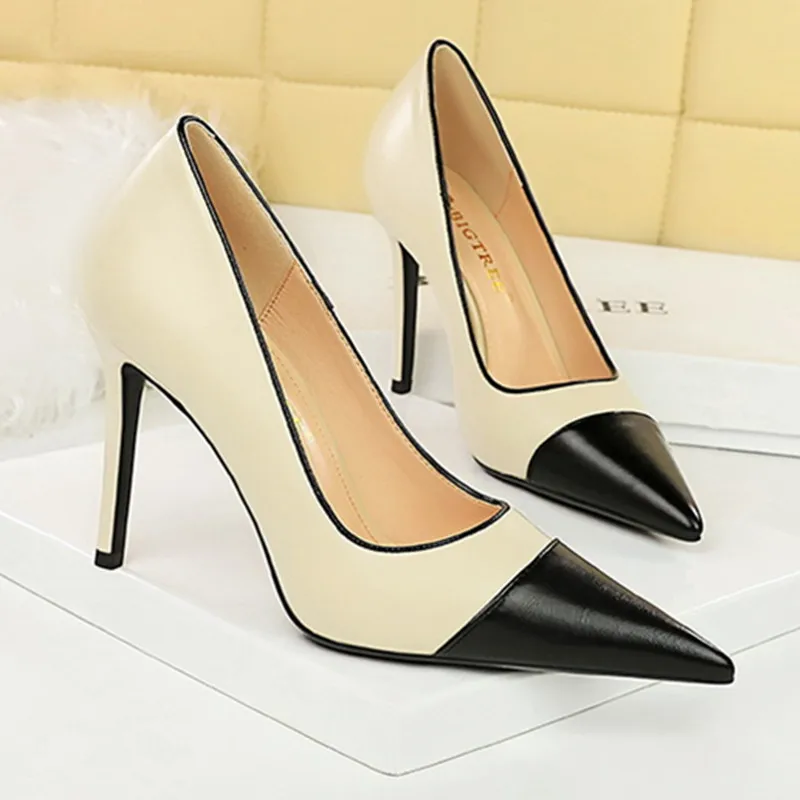 South Korea fashion women\'s shoes wedding high heels stiletto heels light pointy matching color women light mouth single shoes